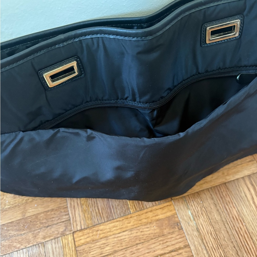 Lo & Sons 13" Seville Black Leather Laptop Tote (+soft travel shell) - Picture 11 of 11